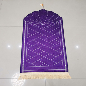 Tapis de prière imprimé épaissi de forme irrégulière avec bords à franges, tapis de prière avec coussinets supplémentaires <span class=keywords><strong>pour</strong></span> <span class=keywords><strong>les</strong></span> prières longues - Product Image 3