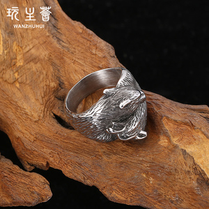 Anillos de dedo con forma de lobo de acero de titanio vintage 2025 para hombres - Product Image 6