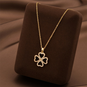 Collar de Clavícula con Trébol de Cuatro Hojas, Diseño de Lujo Ligero y Elegante, Estilo Transfronterizo y Conectado al Corazón - Product Image 4