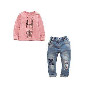 Ventes en gros d'ensembles de vêtements pour bébés filles, couleur moutarde, chemises et jeans - Product Image 1