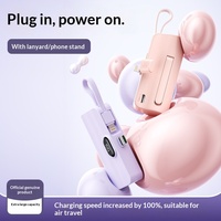 Batterie externe portable 5000 mAh au design élégant avec 2 câbles intégrés, légère et fine, personnalisable avec logo – Offre Spéciale