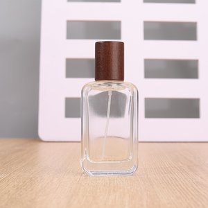 Flacons vaporisateurs en verre transparent de 20 ml, 30 ml, 50 ml pour parfum, flacons carrés vides avec bouchon en bois de noyer ou de hêtre - Product Image 3