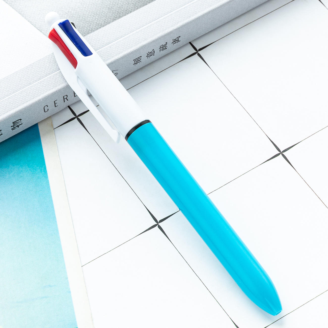 Azul caramelo, tipo bala calibre 10.