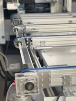 Centre de traitement des profilés de fenêtres et de portes, machine de fabrication de fenêtres et de portes, centre de perçage, fraisage et sciage au laser pour l'aluminium