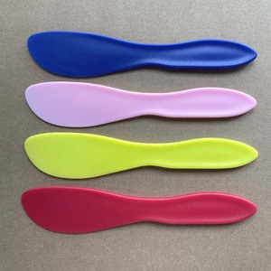 Venta caliente utensilios de cocina de grado alimenticio espátula de plástico espátula de mantequilla espátula de repostería con mango largo - Product Image 1