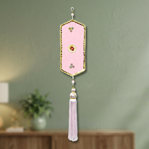 Décoration murale traditionnelle géométrique rose artisanale avec pompon et travail de miroir - Product Image 3