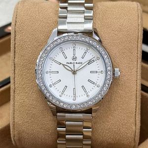 Montre-bracelet pour femme de luxe en acier inoxydable doré avec cadran en verre, étanche, mouvement à quartz lumineux, logo personnalisé, OEM ODM - Product Image 2