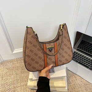 Nouveau <span class=keywords><strong>sac</strong></span> carré rétro décontracté Guesses, patchwork, léger, à porter à l'épaule et en bandoulière. - Product Image 4
