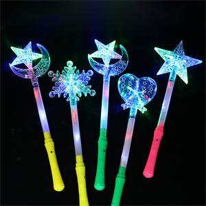 Baguette Magique Lumineuse LED pour Enfants, Forme de Cœur, Flocon de Neige, Étoile, Jouet pour Filles, Vente Chaude - Product Image 1