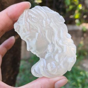 Natural Crystal Carved Figurine Crystal Carvings Selenite Medusa Head Carving Feng Shui Home Decoration - Product Image 2
