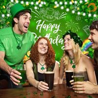 Décorations d'anniversaire et de la Saint-Patrick : Toile de fond printanière trèfle porte-bonheur, bannière et accessoires pour séance photo