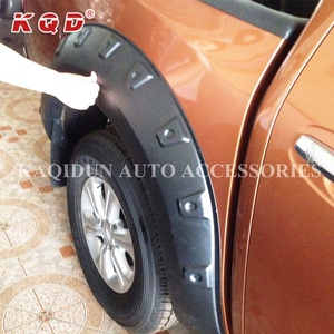 ชุดแต่งโป่งล้อโครเมียมแบบยูนิเวอร์แซลสำหรับรถนิสสัน นาวาร่า NP300 ปี 2016 - Product Image 4