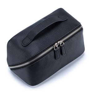 Pochette de maquillage portable en cuir PU, résistante à l'eau, grande capacité, organiseur de voyage, étui personnalisé avec logo - Product Image 1