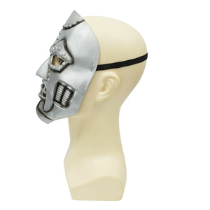 Masque en latex Dr Doom argenté, masque intégral pour cosplay, accessoire de costume pour fête d'Halloween - Product Image 4