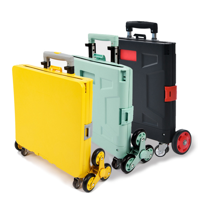 багажные полки в поезде сидячие. рундук для багажа в поезде 030 купе. сапсан 767а. багажные полки в сапсане. отпуск поезд.