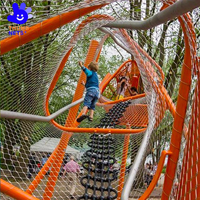 Aire de jeux pour enfants avec structure en acier et filet résistant aux UV, équipement de parc d'attractions extérieur, conception sécurisée