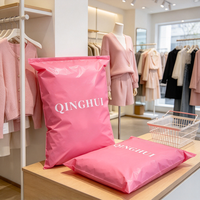 Sac de Courrier Imprimé Rose en Gros avec Fermeture Éclair, Sac d'Expédition Personnalisé en Polyéthylène avec Logo, Sac d'Expédition de Vêtements Imperméable et Réutilisable