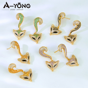 Set di <span class=keywords><strong>Gioielli</strong></span> da Donna in Stile Animale con Design a <span class=keywords><strong>Volpe</strong></span>, Placcato Oro, 4 Pezzi con Zirconi - Product Image 5