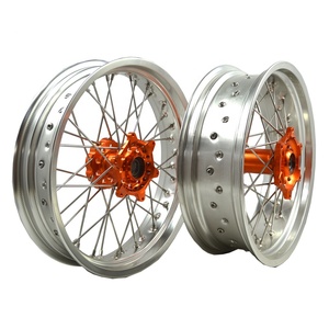 ชุดล้อรถจักรยานยนต์ขอบสีเงิน17นิ้วสำหรับ KTM husqvarna ยามาฮ่าแก๊สโซลีน - Product Image 1