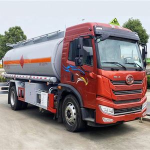 Camion-citerne diesel certifié CE FAW, durable, à transmission manuelle 4x2, économe en carburant, pour les marchés mondiaux - Product Image 2