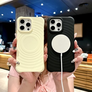 Funda para iPhone 17 Pro Max, de silicona líquida con diseño de ondas, magnética, de cobertura total y anticaídas. - Product Image 1