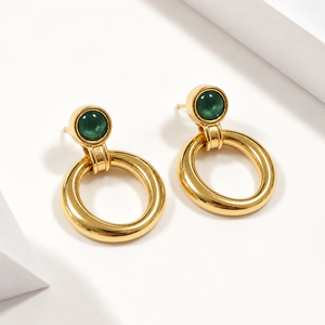 Boucles d'oreilles pendantes circulaires en zircone cubique verte pour femmes, boucles d'oreilles imposantes en acier inoxydable avec placage sous vide en or 14 carats - Product Image 1