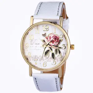 Nuovo modello di rosa cintura orologio digitale moda orologi al quarzo produttore di vendita calda orologio da donna