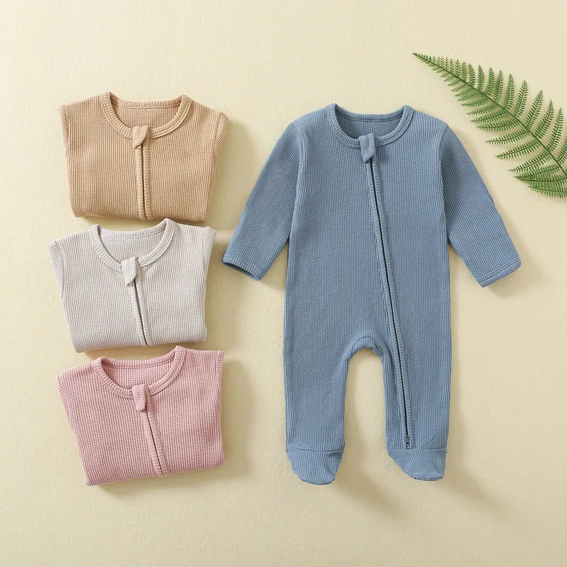 Venta al por mayor 100% algodón waffle ropa larga infantil sólido liso bebé mamelucos niños onesie Otoño Invierno