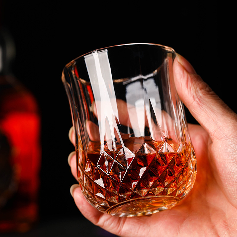 Wholesale promotional embossed Diamond Crystal Glass Whisky