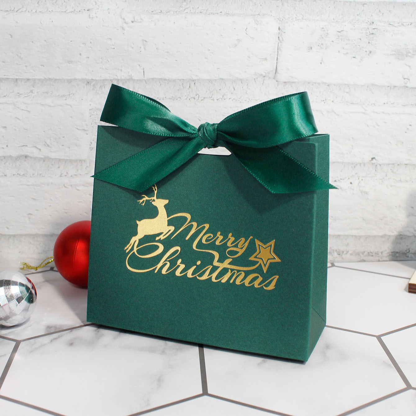 Vert avec ruban vert