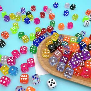 Fabricants Vente en gros Produit populaire Accessoires de dés en résine couleur bonbon Jeu de dés couleur Jouets Porte-clés Pendentif Ornement - Product Image 4