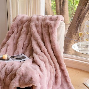 Bulle Lapin Fausse Fourrure Jeter Couverture Doux En Peluche Canapé <span class=keywords><strong>Lit</strong></span> Couverture Épais Lourd Chaud Moelleux Hiver Jeter Mignon Bulle Fourrure Couverture - Product Image 4