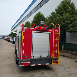 Camion de pompiers haute capacité 8x4 avec grand réservoir d'eau et pompe haute pression pour la lutte contre les incendies sur autoroute, industrielle et pour grands projets - Product Image 4