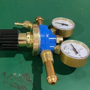 Régulateur de pression d'hélium GLOUR de style nigérian pour oxygène acétylène pour régulateur de pression suisse - Product Image 3