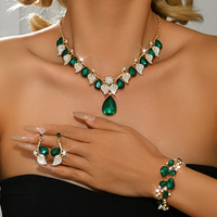 Collier, boucles d'oreilles et bracelet pour femmes, best-seller du commerce extérieur transfrontalier, rétro, goutte d'eau, zircon, feuille, chaîne de clavicule, cadeau