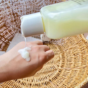 Lotion apaisante pour la peau avant le maquillage, haute qualité, nouvelle formule, vente chaude, crème réparatrice et éclaircissante pour la peau, <span class=keywords><strong>universelle</strong></span> toutes saisons - Product Image 3