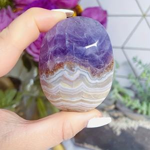Cristal de Palma de Amatista y Ágata al por Mayor, Cristal Curativo Natural Pulido de Forma Ovalada, Piedra de Bolsillo para Decoración del Hogar Única y Regalos Navideños - Product Image 5