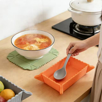 Tapis de table pliable en silicone 2-en-1 isolant thermiquement, style épuré à rayures, anti-brûlures, pour plateau à fruits, coussin isolant thermique