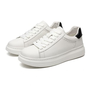 <span class=keywords><strong>Sneakers</strong></span> Classiche in Pelle di Vacchetta Bianca da <span class=keywords><strong>Uomo</strong></span> con <span class=keywords><strong>Suola</strong></span> Spessa per Aumentare l'Altezza, Ideali per Business Casual e Pendolarismo Quotidiano - Product Image 2