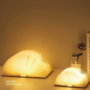 Lampada da <span class=keywords><strong>Notte</strong></span> 3D Pieghevole a Forma di <span class=keywords><strong>Libro</strong></span> in Legno per Camera da Letto, Lampada da Tavolo LED Ricaricabile per Bambini e Adulti, 3 Livelli di Luminosità - Product Image 4
