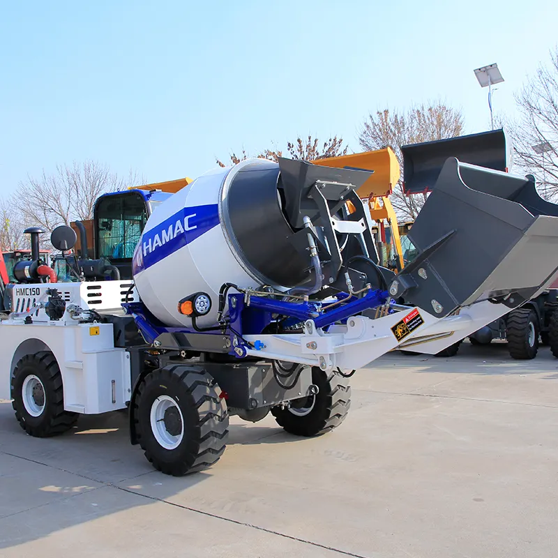 Mini camion à béton à chargement automatique bétonnière