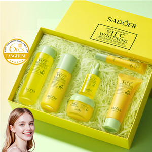 Soin hydratant à la mandarine verte VC, série de soins de la <span class=keywords><strong>peau</strong></span>, crème hydratante, blanchissante et nourrissante <span class=keywords><strong>pour</strong></span> le visage, coffret cadeau <span class=keywords><strong>pour</strong></span> peaux mixtes - Product Image 1