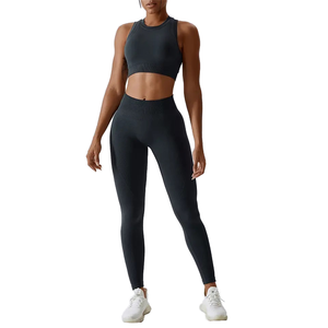 Conjunto Deportivo Clásico para Mujer, Ropa Deportiva para Gimnasio, Atuendo Cómodo para Fitness, Ejercicio y Entrenamiento, Conjunto de Yoga para Mujer - Product Image 1