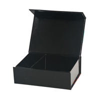 Boîte cadeau rigide en carton pliable magnétique personnalisée avec des matériaux recyclés pour le vernis à ongles et le kit cosmétique pour cils