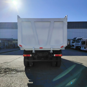 รถบรรทุกดัมพ์ดีเซล Howo 6x4 มือสองคุณภาพดี  พร้อมเพลาสำหรับงานหนัก รับน้ำหนักได้ 33 ตัน มาตรฐานไอเสียยูโร 2 เกียร์ธรรมดา สำหรับขนส่งสินค้าหนัก - Product Image 2