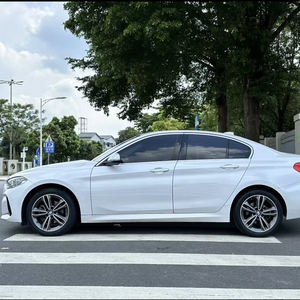 <span class=keywords><strong>BMW</strong></span> Serie 1 Clásico Usado en Venta, Sedán Automático con Volante a la Izquierda, Motor Turbo, Asientos de Cuero, Cámara Trasera, Llantas R17 - Product Image 2