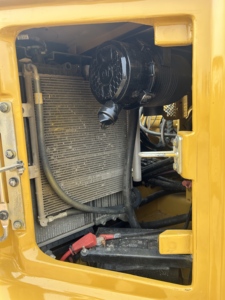 รถขุดตีนตะขาบขนาดเล็ก Caterpillar 307.5 มือสอง เครื่องยนต์ไฮดรอลิกเดิม ปั๊มแบริ่งสำหรับงานก่อสร้าง น้ำหนัก 7.5 ตัน ขนาด 0.33 ลูกบาศก์เมตร รุ่นปี 2024 หมายเลข 45 - Product Image 3