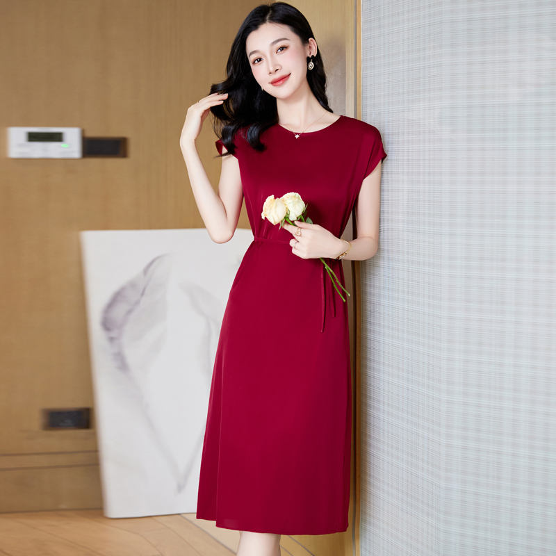 สีแดงไวน์