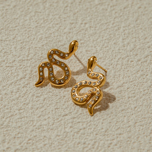 Boucles d'oreilles en forme de serpent avec diamants, plaquées or 18 carats, pour femmes, à porter au quotidien - Product Image 3