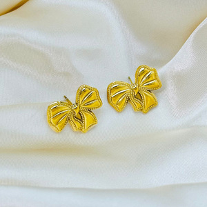 Alla moda collana pendente con fiocco in acciaio inossidabile placcato oro 18K impermeabile appannamento senza motivo a <span class=keywords><strong>farfalla</strong></span> buddista ipoallergenico - Product Image 2
